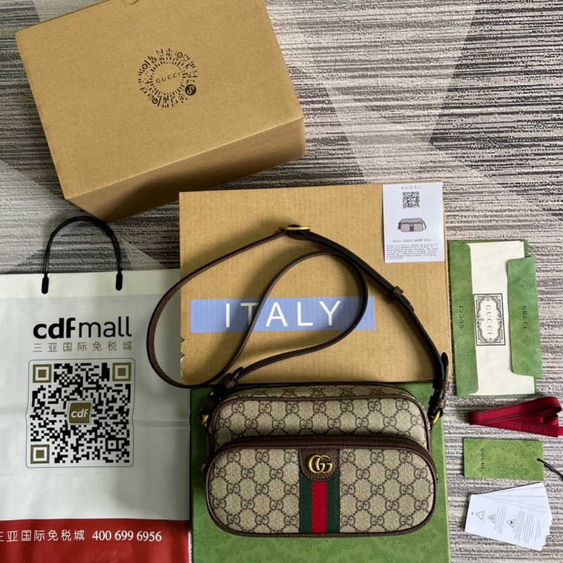 Gucci Handbags 654